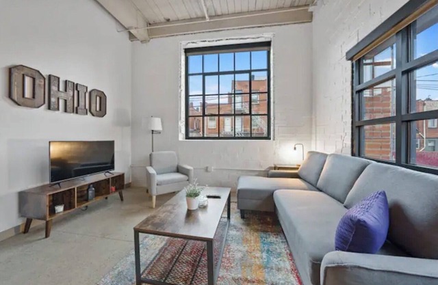 Stylish 1BR Retreat in the Heart of Downtown Cleveland