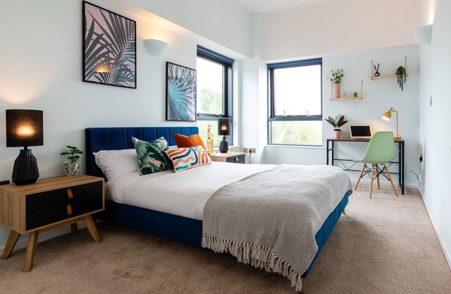 Stylish 2 bed city centre apartment