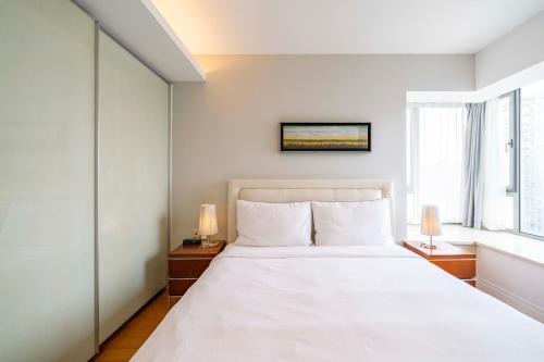 Stylish 2BR 1 Living Room Apartment Yongxin Century