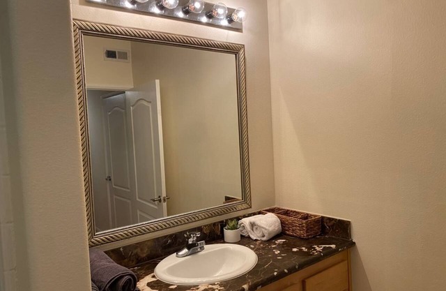 Stylish 2BR/2BA Urban Getaway