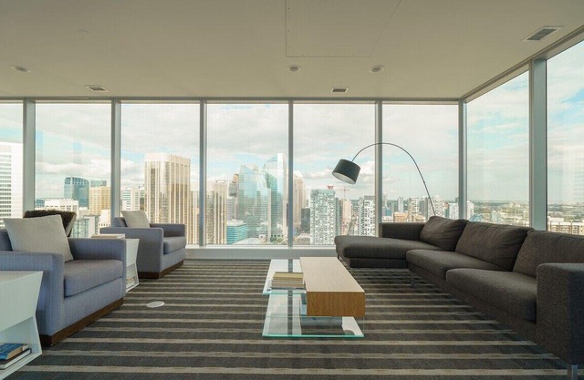 Stylish Corner Unit. Views & Comfort. Feel at Home