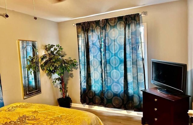 Stylish & Cozy upstairs Apt-B