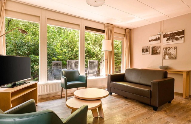 Stylish Forest Bungalow for 4 in the Veluwe