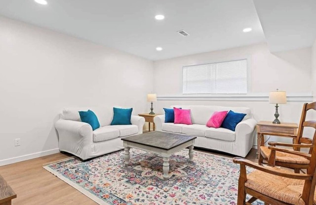 Stylish, Fully Furnished Apartments - Comfort and Convenience, Just Like Home