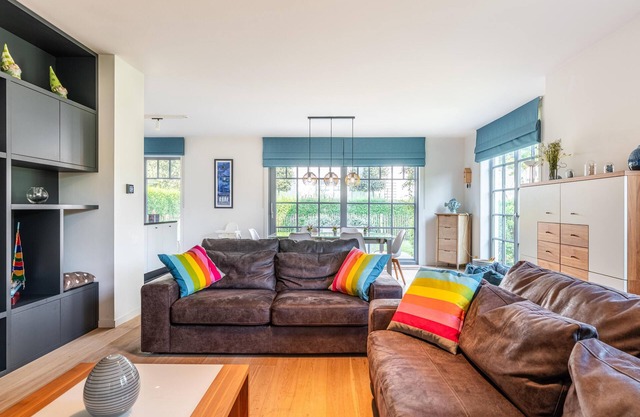 Stylish holiday home with cosy garden