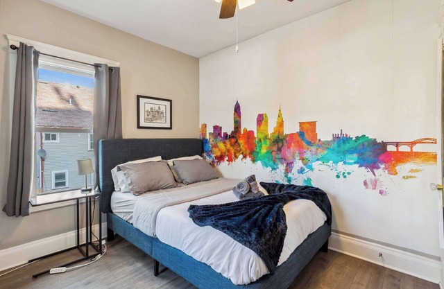 Stylish Lakewood Apartment | Free Parking + Wi-Fi