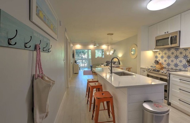 Stylish, Renovated Coastal Haven on Hilton Head!