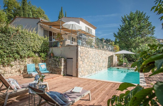 Stylish villa with air conditioning