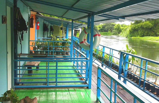 Suanphet Riverview Resort
