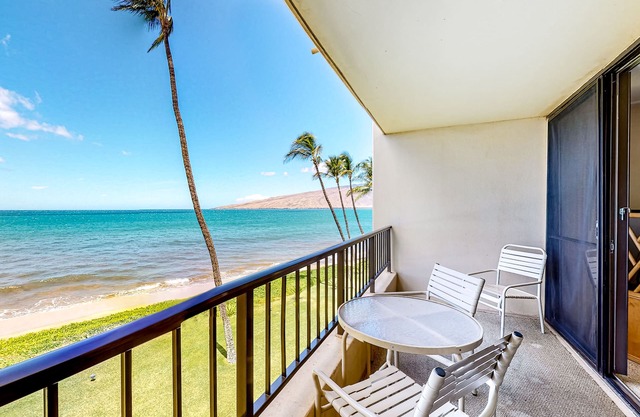 Sugar Beach Resort Condo w/Free WiFi, Private W/D-Great Location