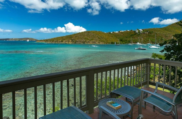 Suite 15D - Gallows Point Resort Oceanfront, Upper 1BR of Suite St. John Villas