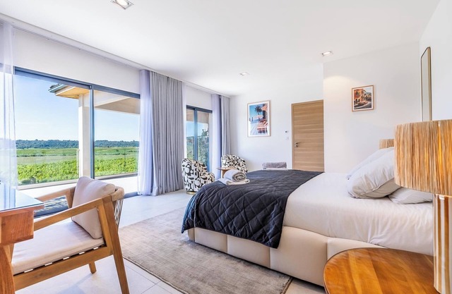 Suite n°2 in Villa SCL - Heated pool - SPA Jacuzzi