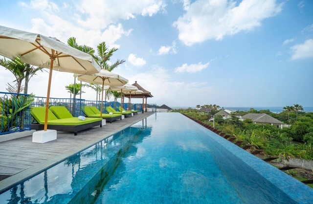 Suite Room Villa with Ocean View – Canggu Resort