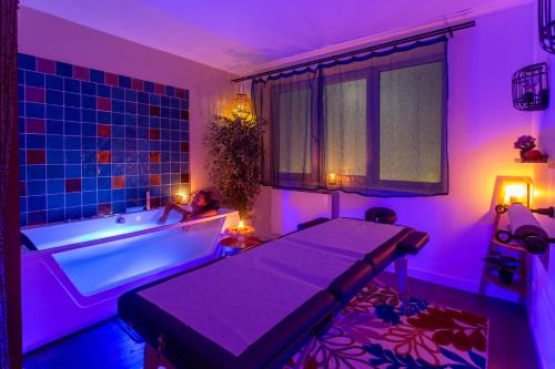 Suite ZEN 32m2 Centre ville Spa & Table massage &Parking