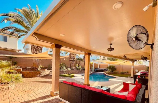 Summer Dawn Home w/ Swimming Pool & Hot Tub