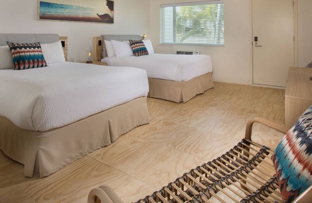 Summer Getaway! w/ Pool, Free Parking, Pets Allowed, Near Sunset Beach!