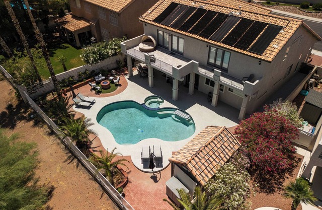Summer Sale!Htd Pool SPA, BBQ Fire-pit, Legacy Golf Coarse