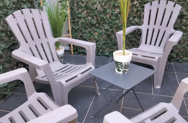 SUN AND RELAXATION 50 M FROM OCEAN ACCESS TOWN CENTER 10 MINUTES WALK