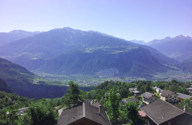 Sun Pampered Chalet in Wallis