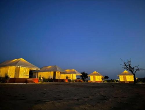 Sun & Sand Dunes Resort