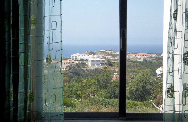 SUN & SURF APARTMENT