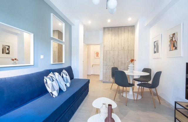 Sunlit Serenity: Cozy 1bdrm Escape in Athens