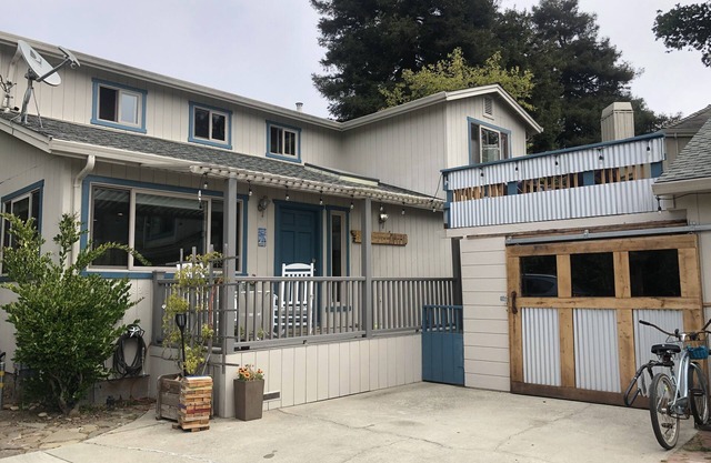 Sunny and Large 3 Bedroom Family Beach House. 30 day rental