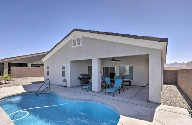 Sunny Bullhead City Home w/Patio & Mtn View!