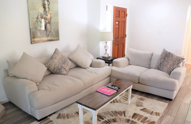 Sunny Monthly Scottsdale McCormick Ranch 2bd 2 ba Clean Condo Heated Pool
