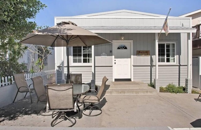 Sunny South Mission Vacation House - Dover Court