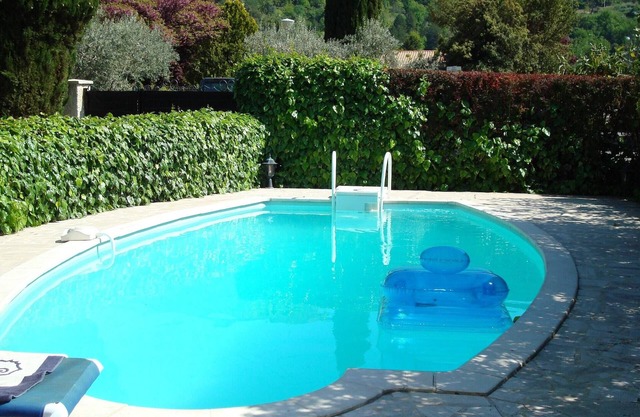 Sunny Villa Stay in Nyons