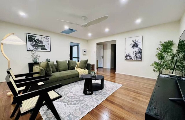 Sunnybank Comfort | 4BR Home | Family & Group