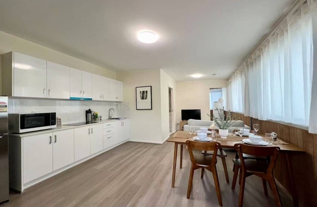Sunnybank Studio | Private 1BR | Walk to Shops