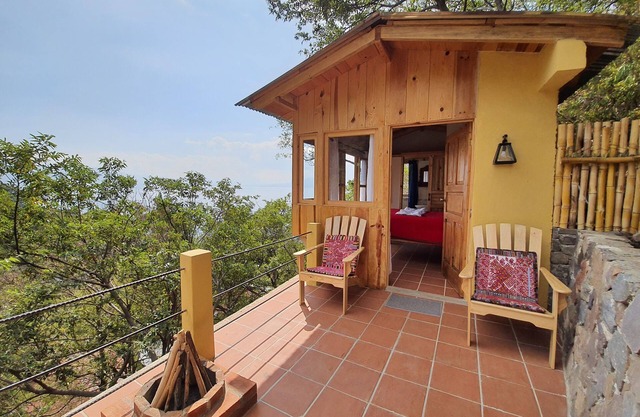 Sunrise Casita - A welcoming 1 room with fire pit