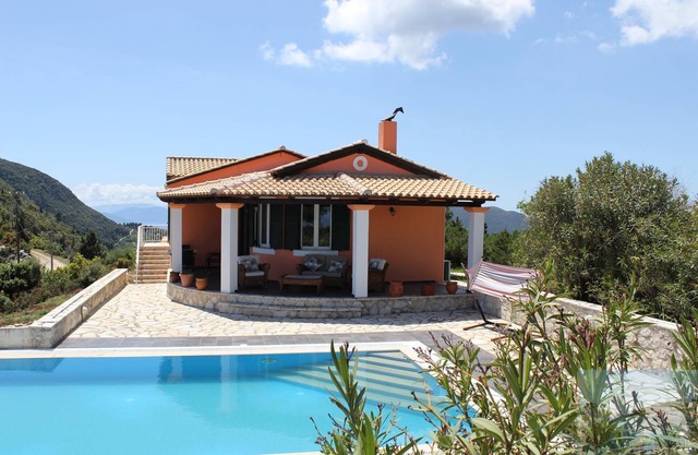 Sunrise House. Lefkada Villa - exceptional sea views - pool - air conditioning