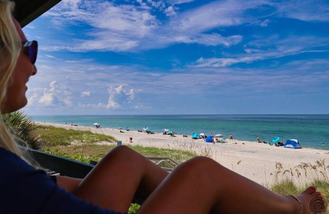 Sunset Escape 2BR Coastal Retreat Englewood Beach