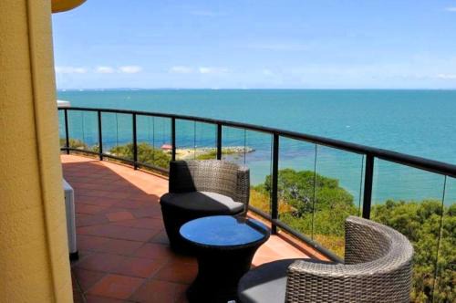 Sunset Sails Penthouse Redcliffe