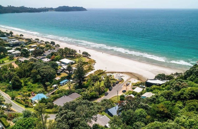 Sunshine Cottage by the Sea | Stay Waiheke
