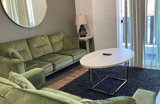 Sunshine Retreat Family House