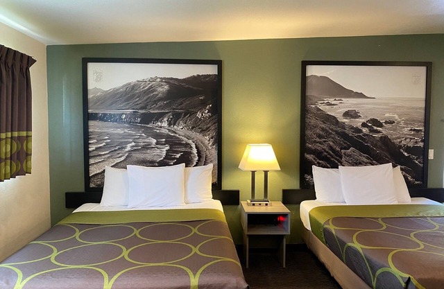 Super 8 by Wyndham Monterey