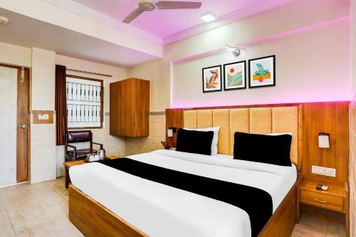 Super Collection O Ahmedabad Airport Formerly Hotel Runway Inn