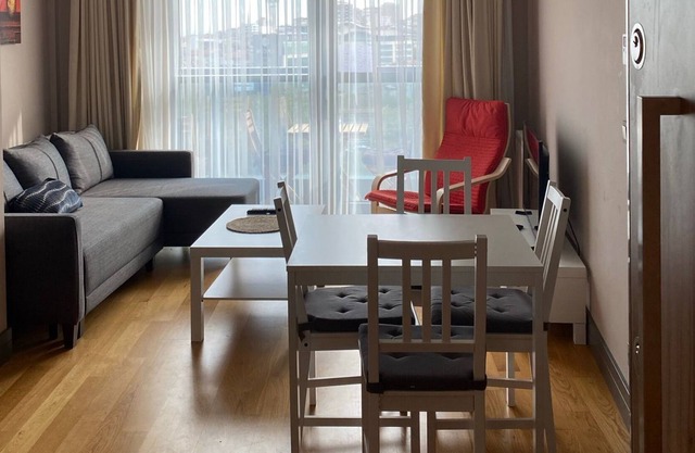 Super Deluxe 1+1 Apartment for Rent in the Heart of European Istanbul