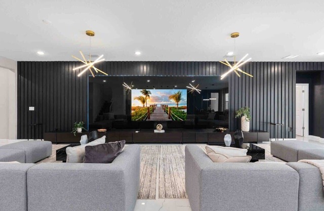 SUPER FANCY- 15BDR, 17BAs HUGE 7,000SQFT HOME