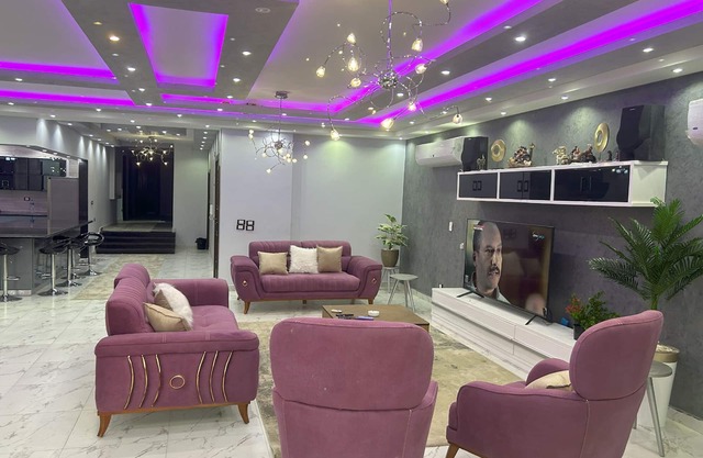 Super Groot Appartement van 350 M²