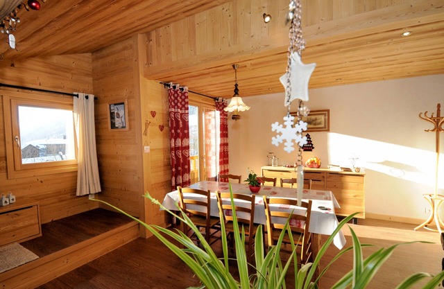 SUPERB 3P 75M2 APARTMENT, COMPLETELY RENOVATED. 2 BATHROOMS