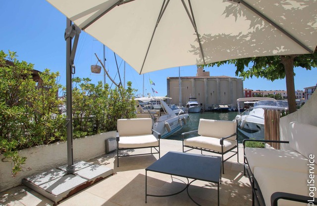 Superb air-conditioned house for 6 people with mooring