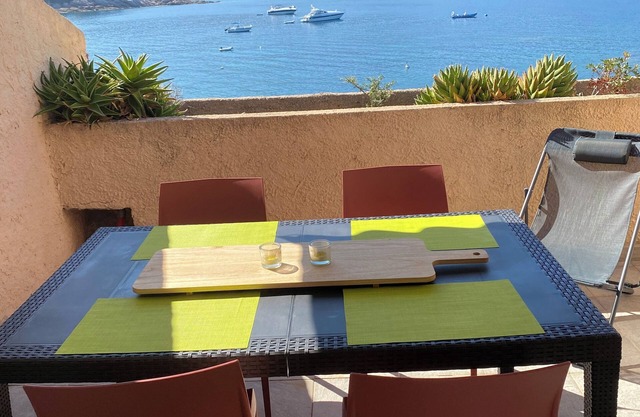 Superb apartment waterfront