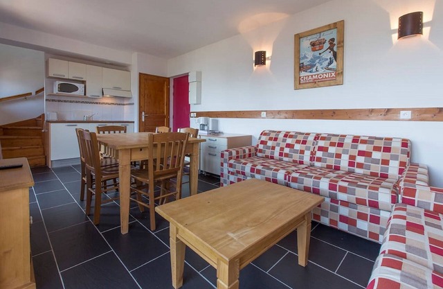 Superb Duplex with large balcony in Combloux! #403