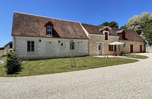 Superb Eco-renovated Cottage Near Castles