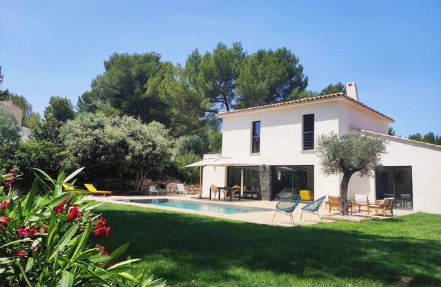 Superb family villa for 8 people